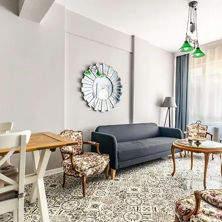Peaceful Flat W Garden View Balcony In Kadikoy Appartamento *